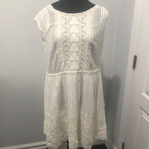 White Emroidered Feminie Boho Chic Cotton Petits Hauts Boutique  Dress
